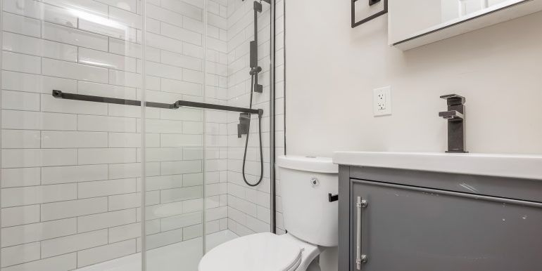 20 Rolling Drive-112