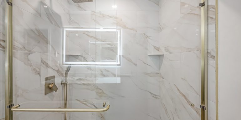 20 Rolling Drive-126