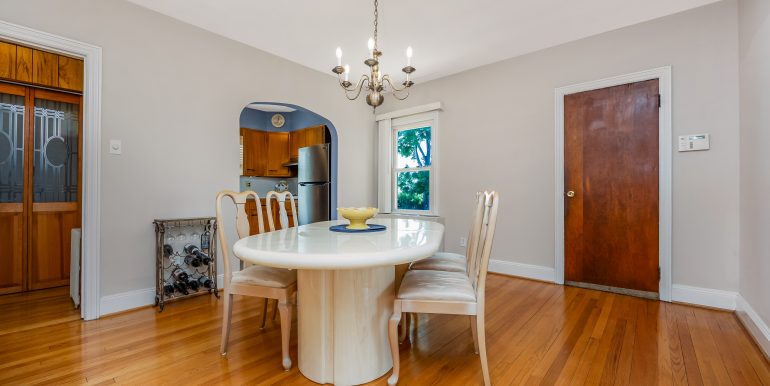 517 Herzel Blvd-21