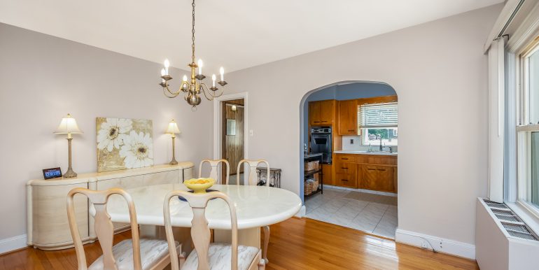 517 Herzel Blvd-26