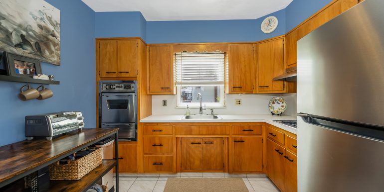 517 Herzel Blvd-30