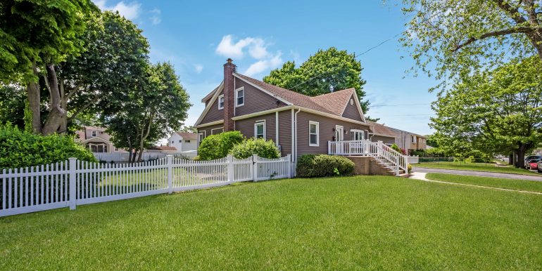 517 Herzel Blvd-48 copy