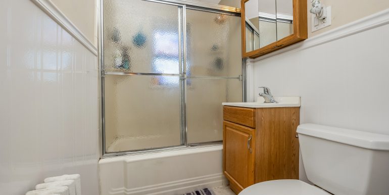 517 Herzel Blvd-6