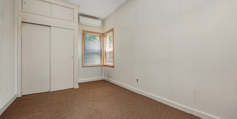517 Herzel Blvd-63 copy