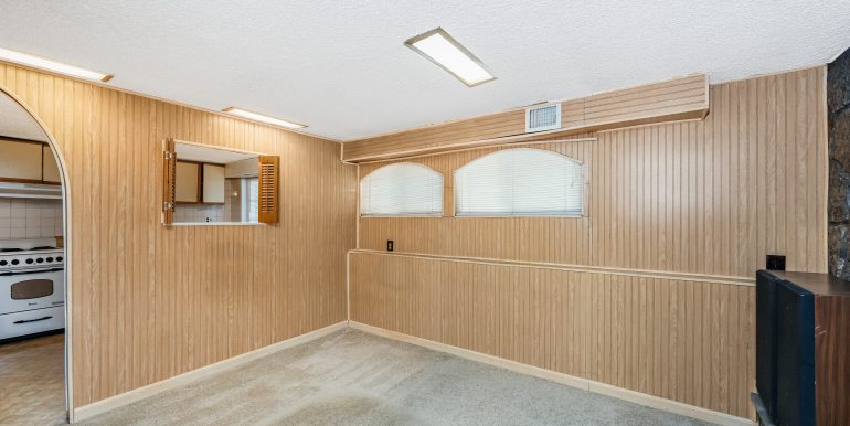 19 Glenda Dr-32