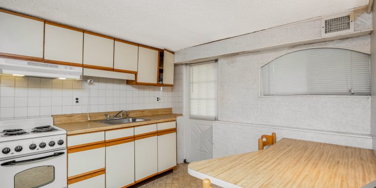 19 Glenda Dr-33