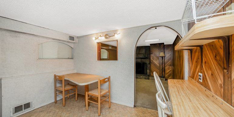 19 Glenda Dr-36