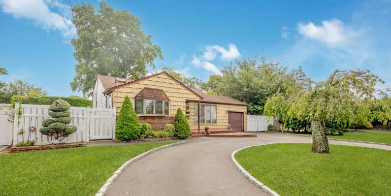 19 Glenda Dr-41 copy
