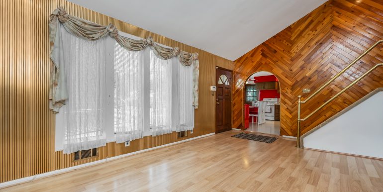 19 Glenda Dr-8 copy