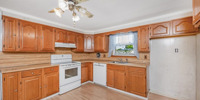 525 Beech St-17