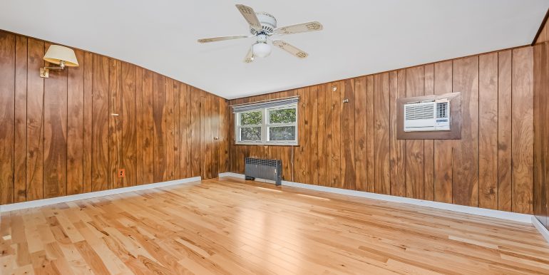 525 Beech St-47