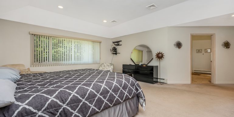 6 Twilight Court-102