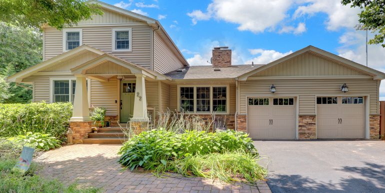 22-Larkspur-Dr