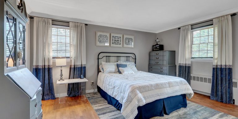 22-Larkspur-Dr