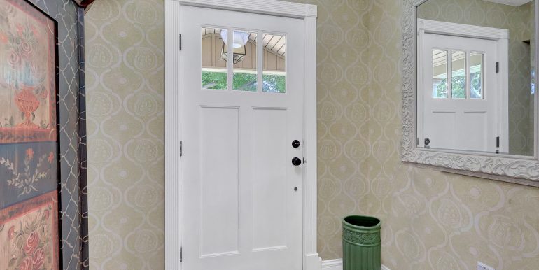 22-Larkspur-Dr