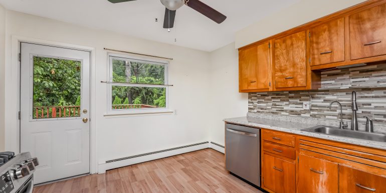 23 Country Lane Dr-21