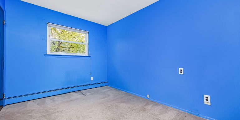 23 Country Lane Dr-32