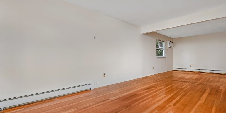 23 Country Lane Dr-5